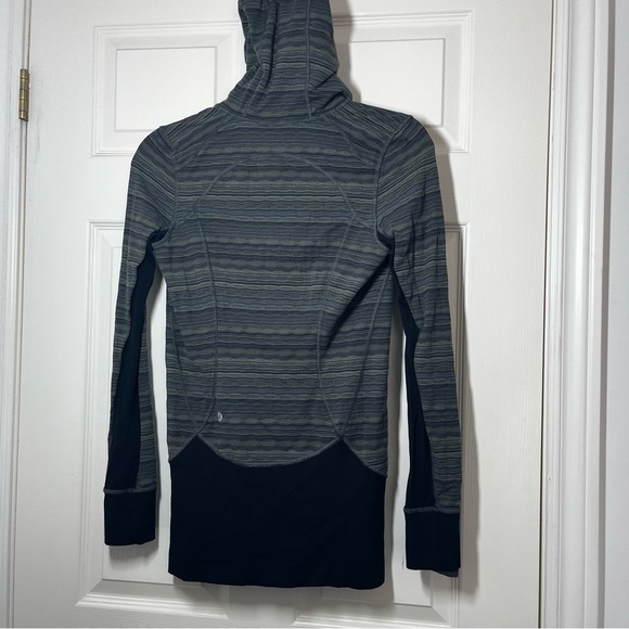 Lululemon Daily Practice Jacket Space Dye Fatigue Green Black Zip Hood Size 4 - Picture 9 of 14